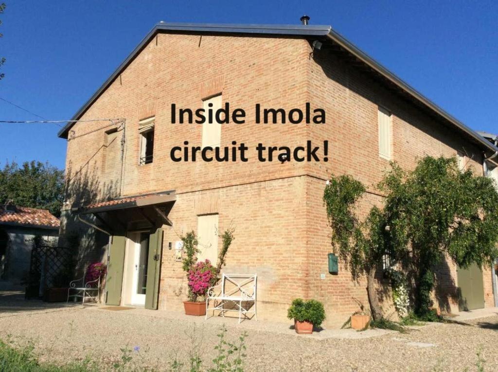 Agriturismo "La Fondazza" Villa Imola Eksteriør billede